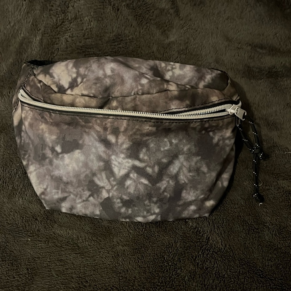 Watercolor Fannie Pack
